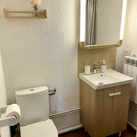 Agreable Avec Loggia, Wifi & Parking Proche Apartmán