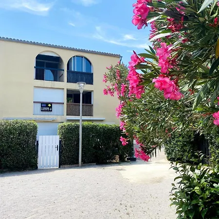 Apartmán Agreable Avec Loggia, Wifi & Parking Proche