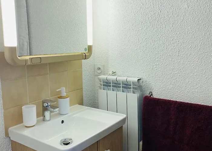 Διαμέρισμα Agreable Avec Loggia, Wifi & Parking Proche Saint-Cyprien (Pyrenees-Orientales)